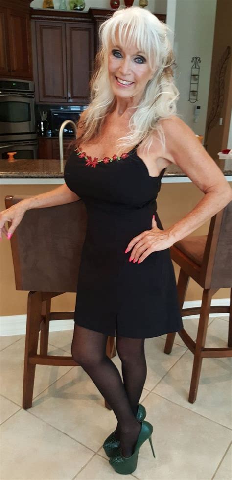 MATURE GILF PORN